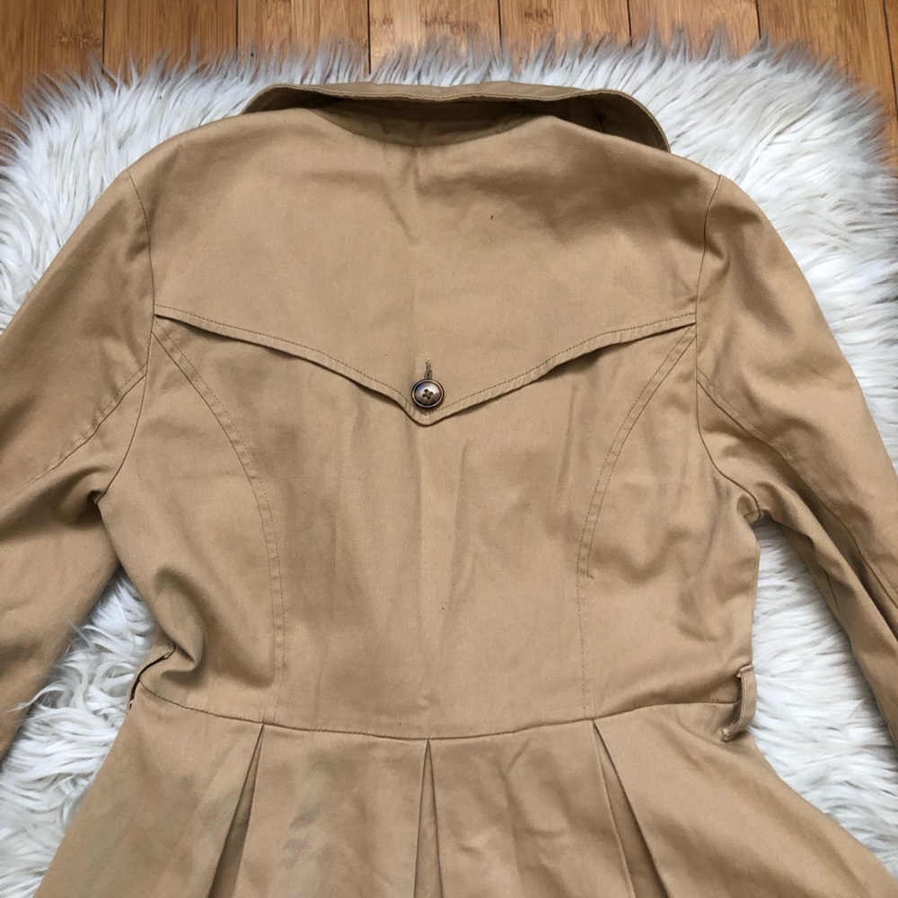ModCloth Colorblock Contrast Double Breasted Pleated Tan Yellow Trench Coat M - Picture 12 of 16
